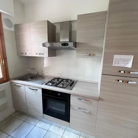 Giuly - Con Terrazzo In Centro A Sirolo