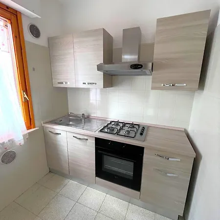 Giuly - Con Terrazzo In Centro A