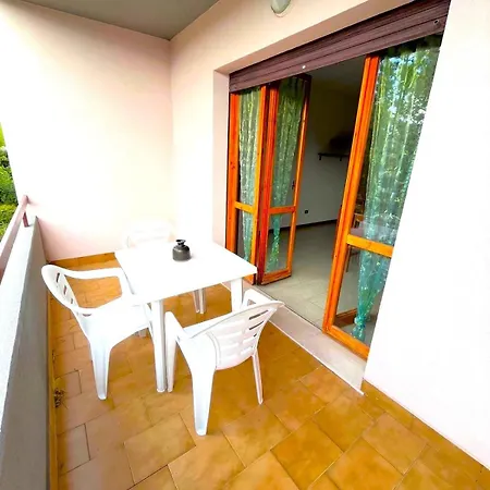 Giuly - Con Terrazzo In Centro A Apartment Sirolo