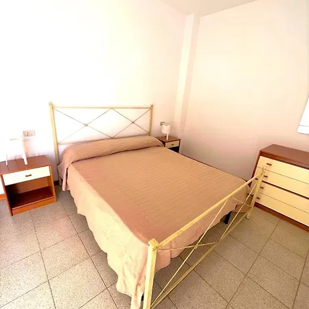Apartment Giuly - Con Terrazzo In Centro A Sirolo