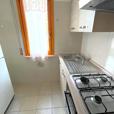 Giuly - Con Terrazzo In Centro A