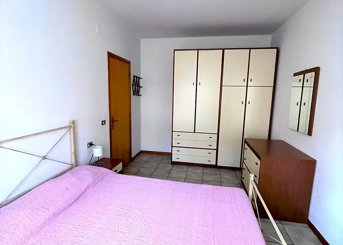 Giuly - Con Terrazzo In Centro A Appartamento Sirolo