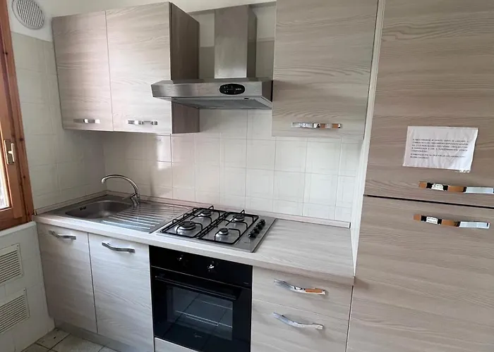 Giuly - Con Terrazzo In Centro A Sirolo