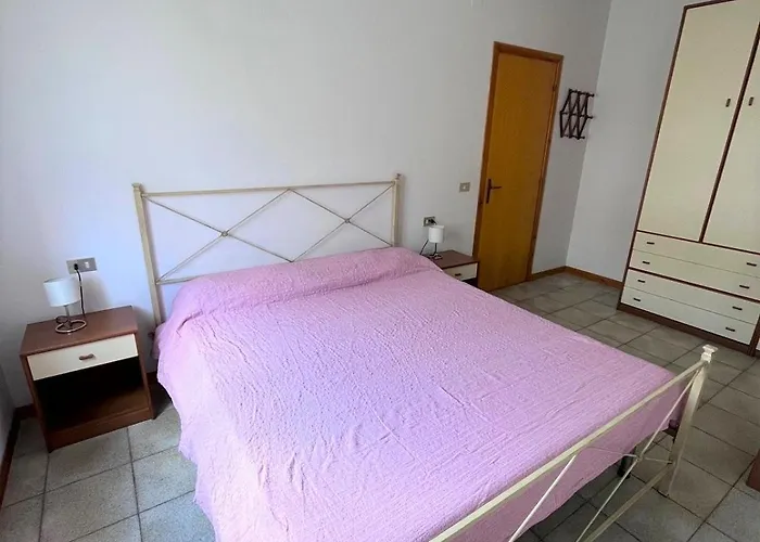 Giuly - Con Terrazzo In Centro A