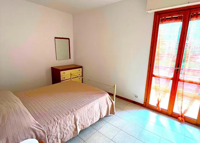 Giuly - Con Terrazzo In Centro A Appartamento Sirolo